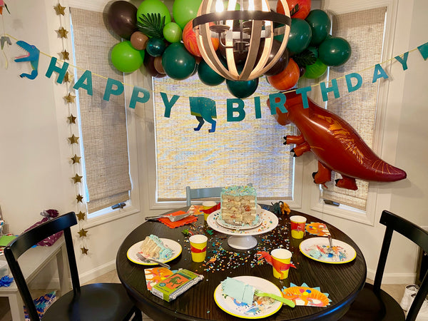 Roaring Dinosaur Fiesta Party Box